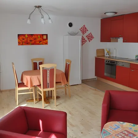 Stadtgarten アパートホテル ユーバーリンゲン