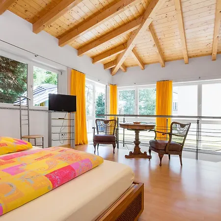 Stadtgarten アパートホテル ユーバーリンゲン